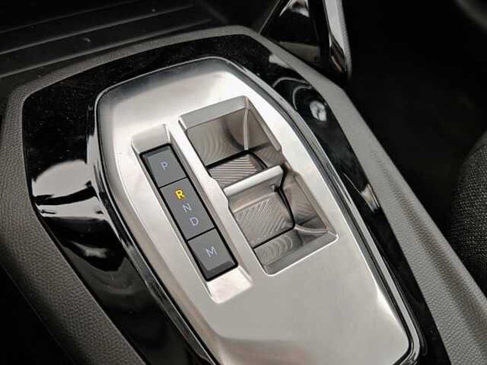 Peugeot 208 nuova a Palermo (13)