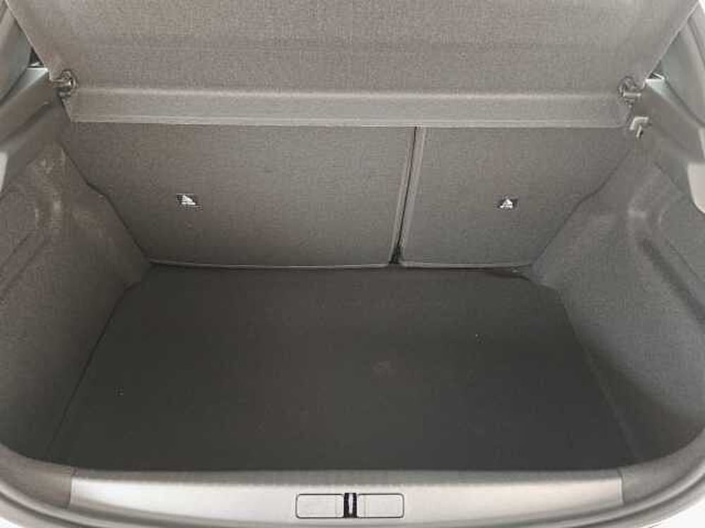 Peugeot 208 nuova a Palermo (20)