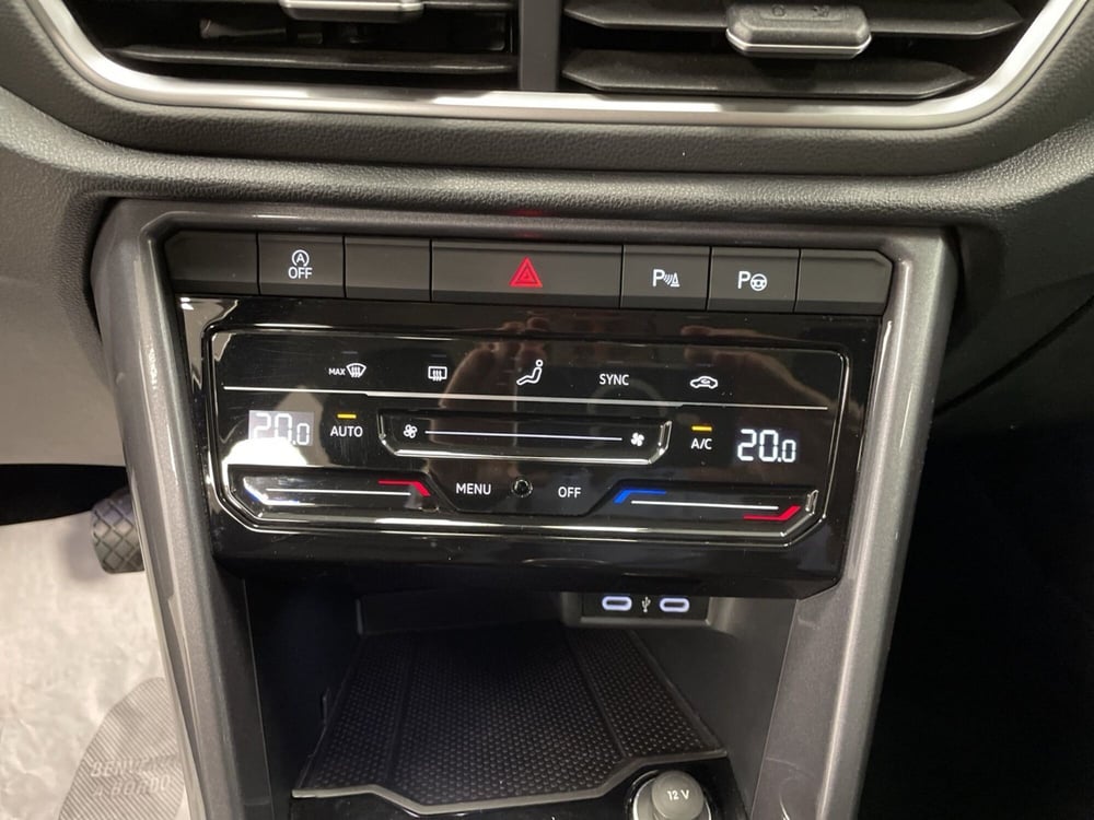 Volkswagen T-Roc usata a Varese (17)