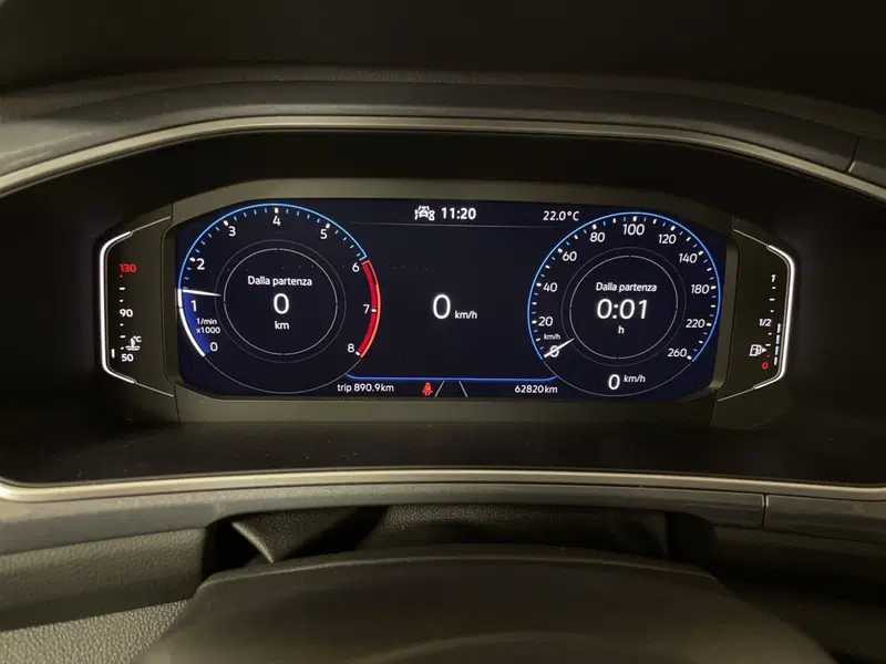 Volkswagen T-Roc usata a Varese (8)