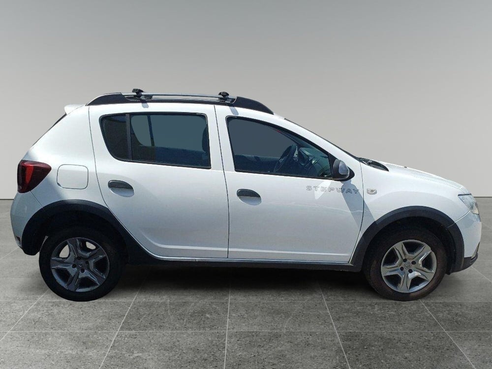Dacia Sandero usata a Frosinone (7)