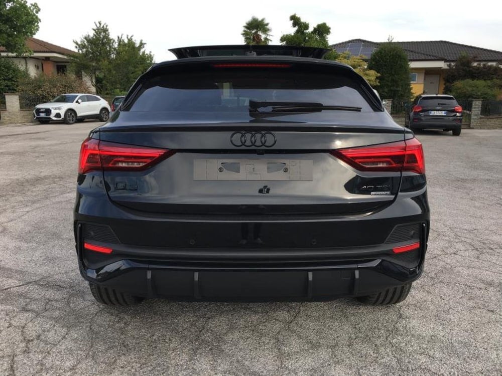 Audi Q3 Sportback nuova a Cuneo (4)