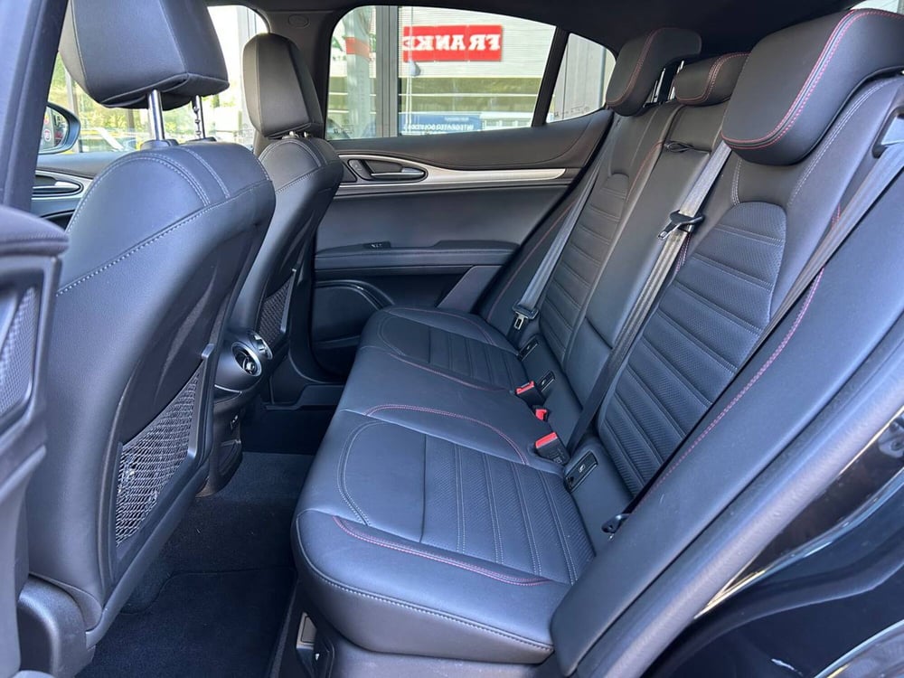 Alfa Romeo Stelvio usata a Ancona (13)