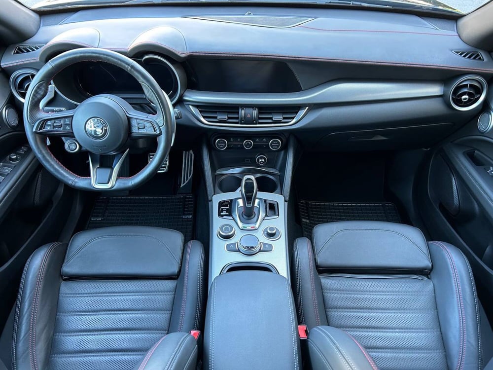 Alfa Romeo Stelvio usata a Ancona (16)