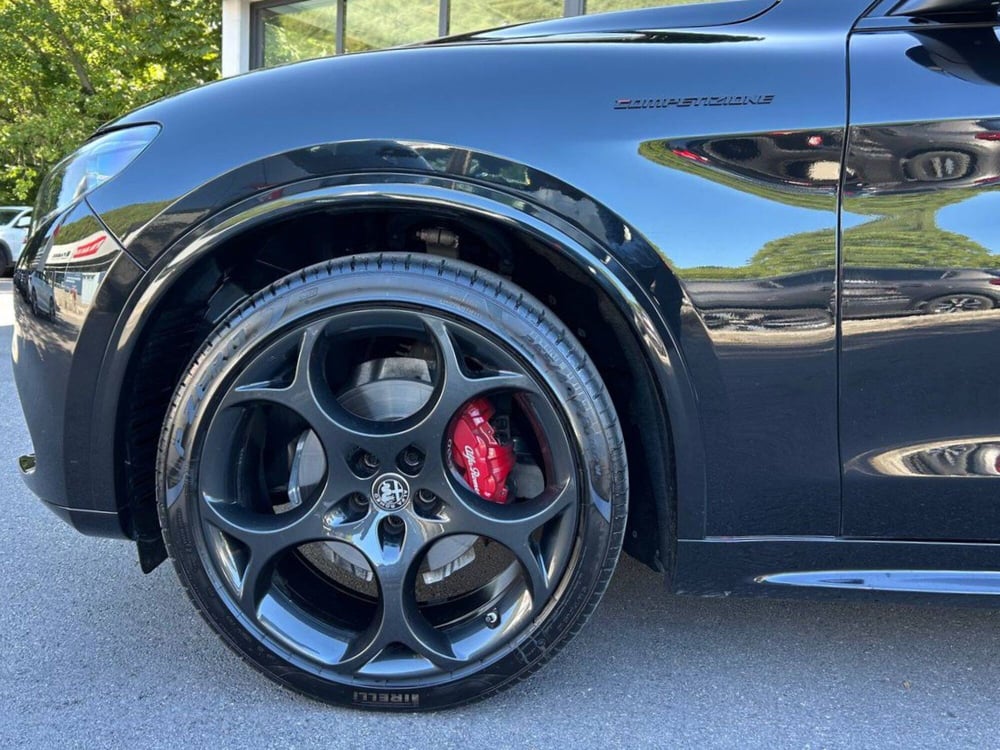 Alfa Romeo Stelvio usata a Ancona (9)