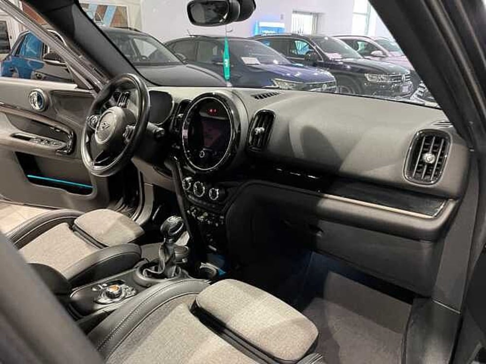MINI Mini Countryman usata a Genova (11)