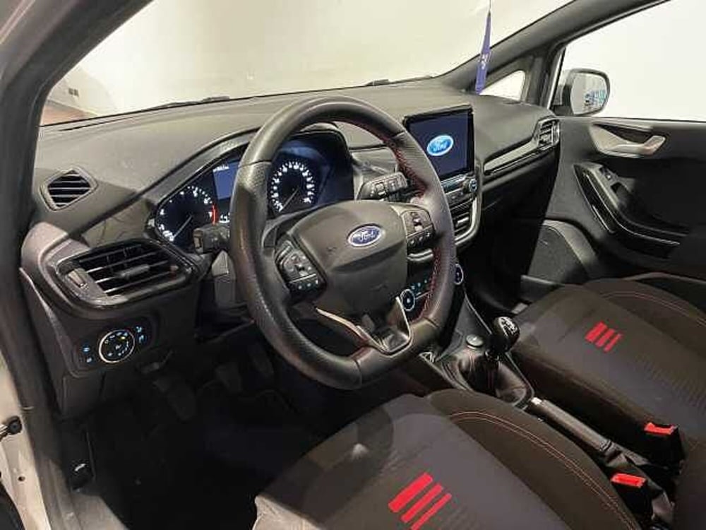 Ford Fiesta usata a Genova (8)