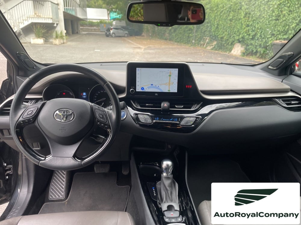 Toyota Toyota C-HR usata a Roma (12)