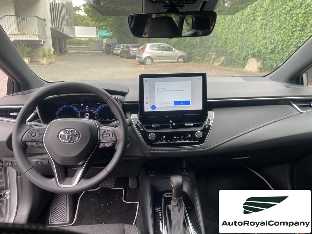 Toyota Corolla Touring Sports nuova a Roma (11)