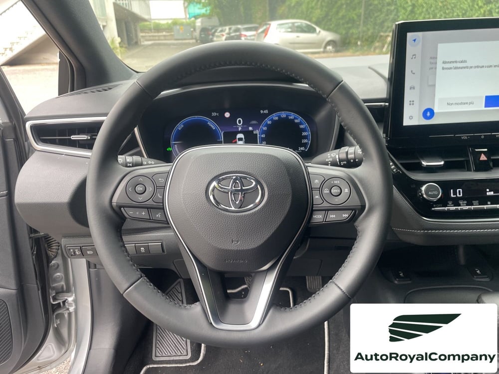 Toyota Corolla Touring Sports nuova a Roma (12)