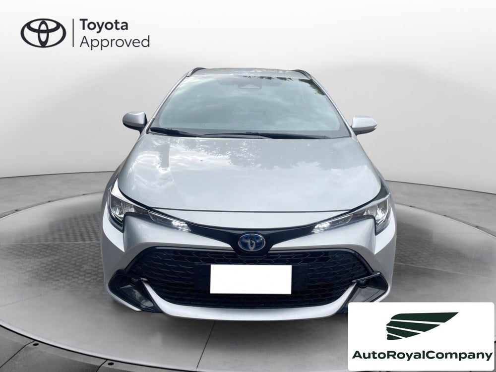 Toyota Corolla Touring Sports nuova a Roma (8)