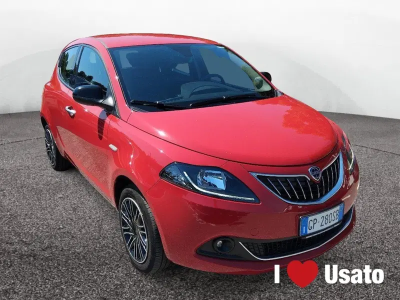 Lancia Ypsilon usata a Roma (2)