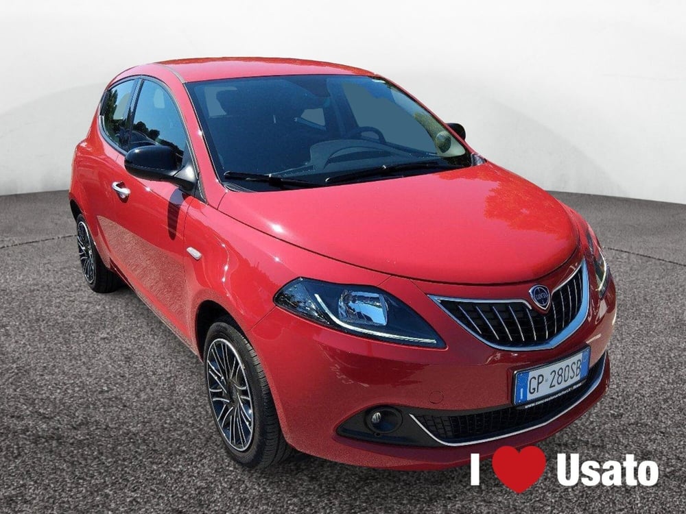 Lancia Ypsilon usata a Roma (2)