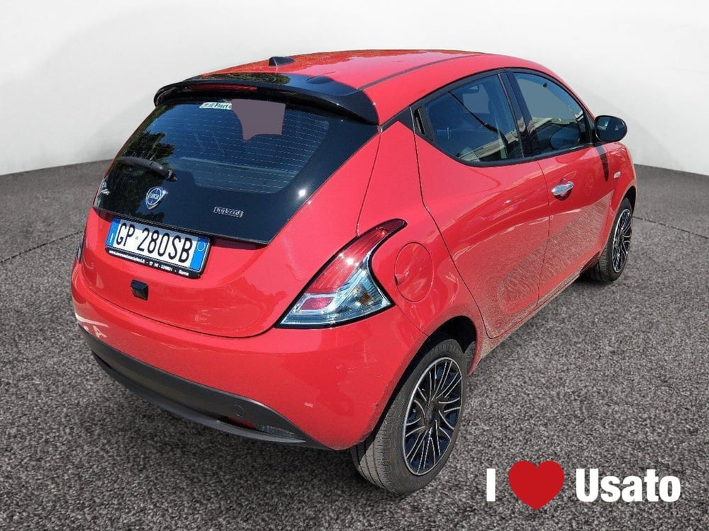 Lancia Ypsilon usata a Roma (3)