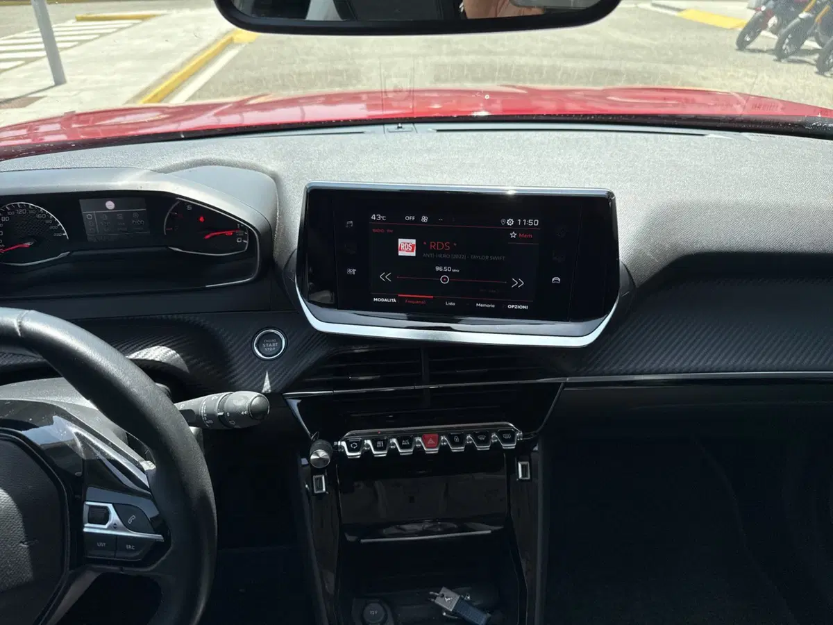 Peugeot 2008 usata a Reggio Calabria (13)