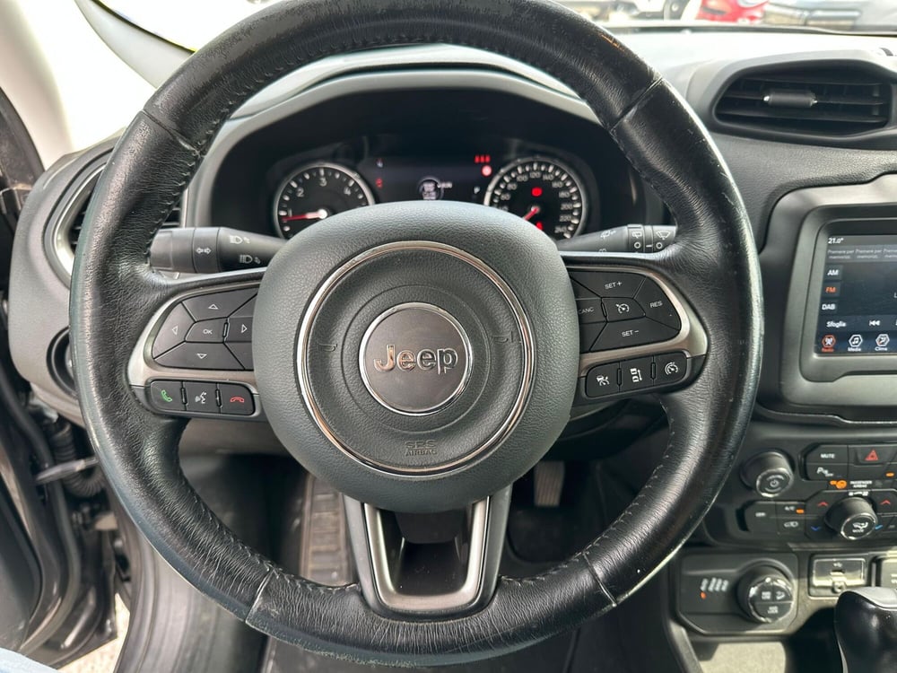 Jeep Renegade usata a Milano (11)