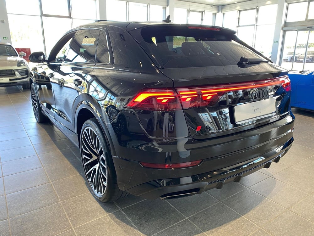 Audi Q8 usata a Firenze (7)