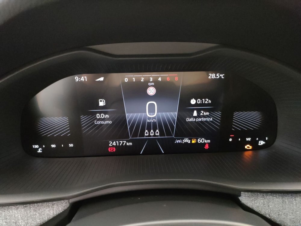 Skoda Kamiq usata a Varese (13)
