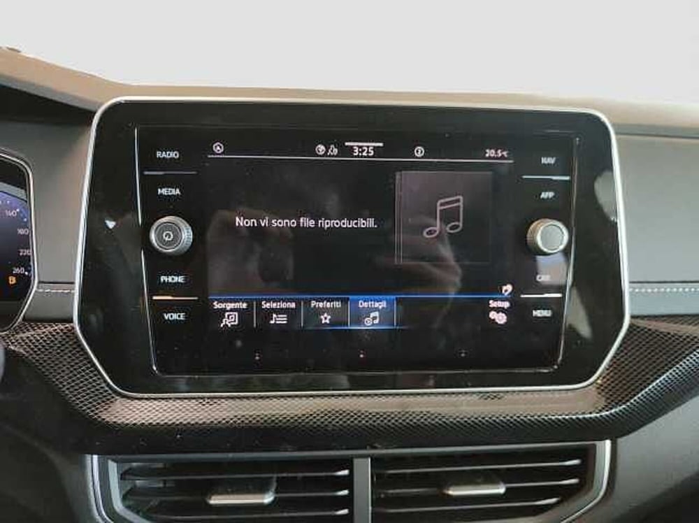 Volkswagen T-Cross nuova a Como (11)