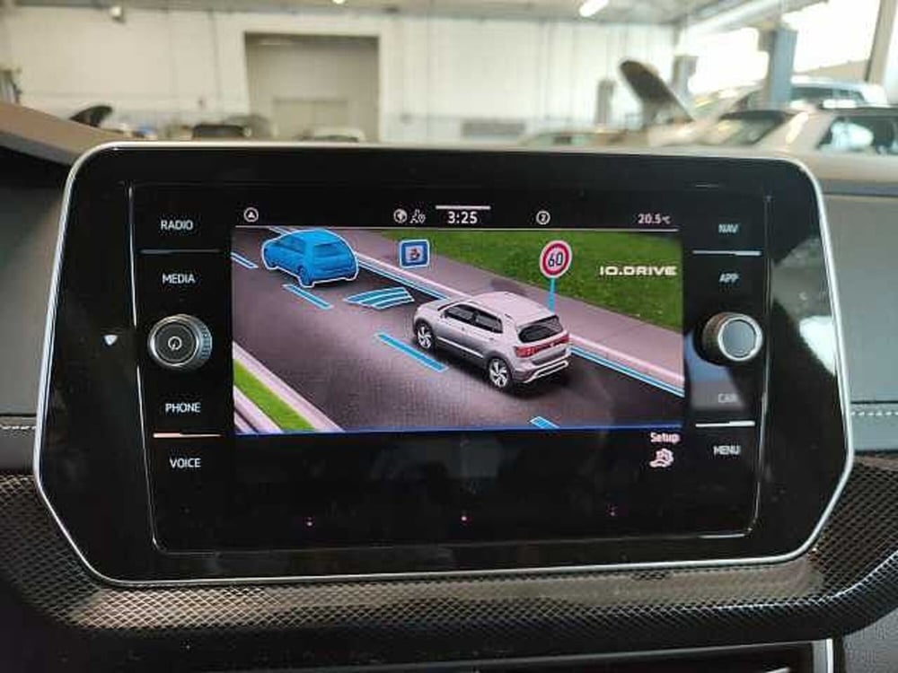 Volkswagen T-Cross nuova a Como (17)