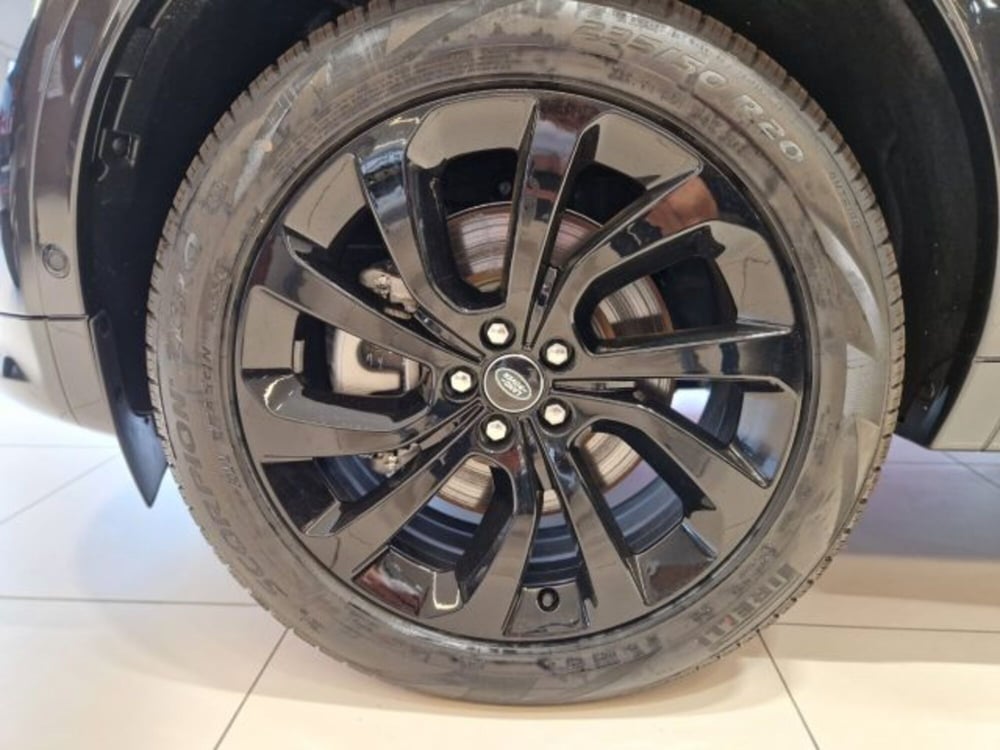 Land Rover Discovery Sport nuova a Modena (11)
