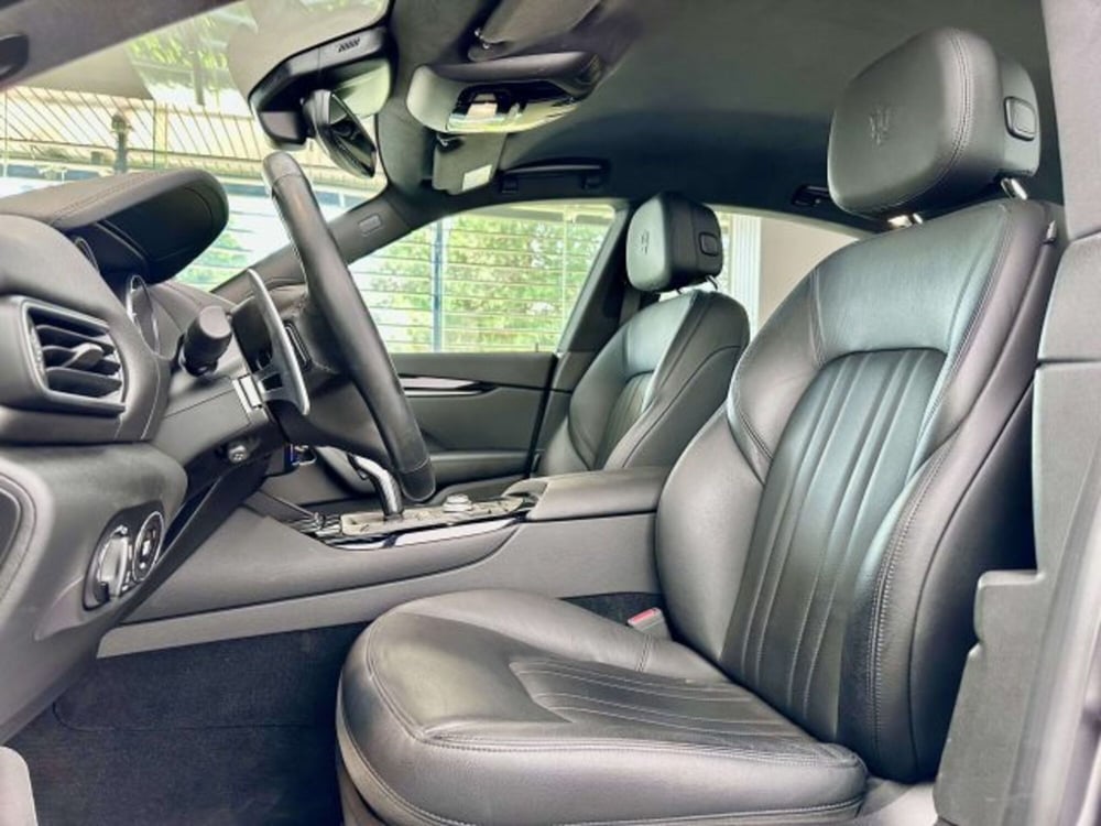 Maserati Levante usata a Torino (10)