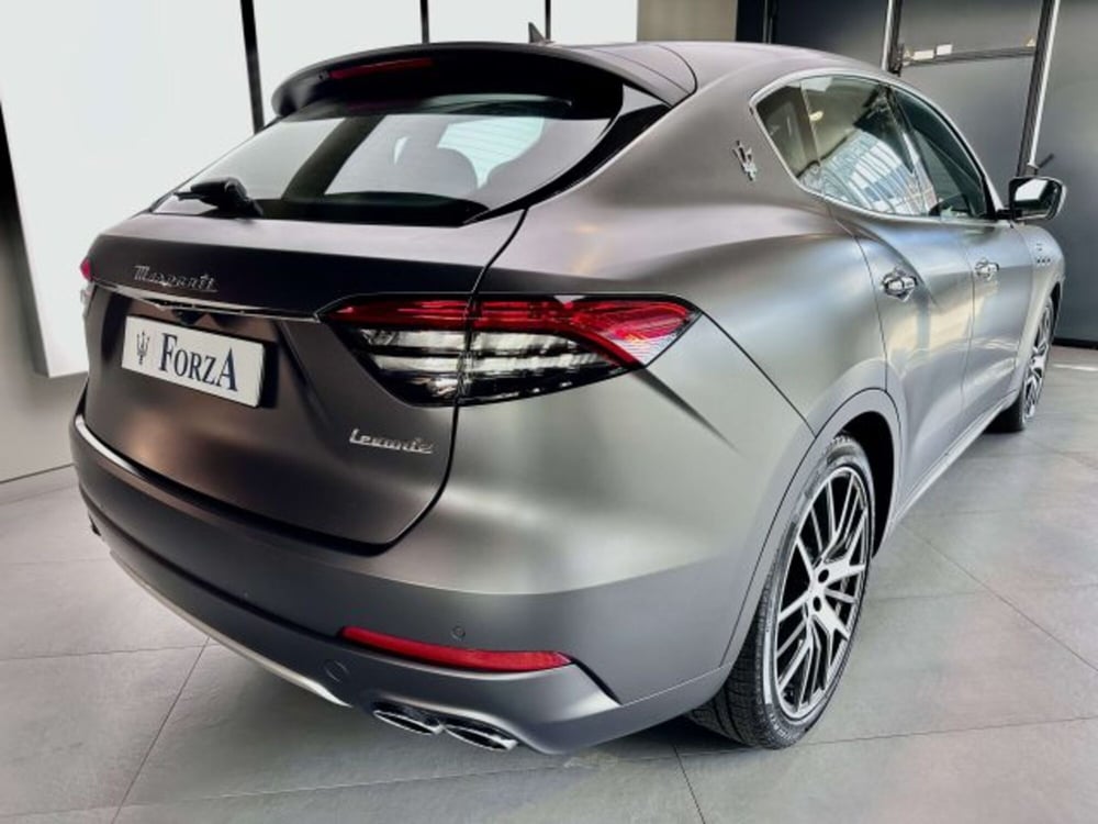 Maserati Levante usata a Torino (6)