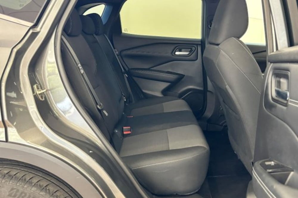 Nissan Qashqai usata a Latina (10)