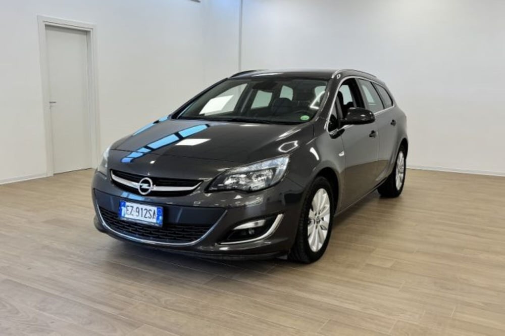 Opel Astra Station Wagon usata a Latina (3)