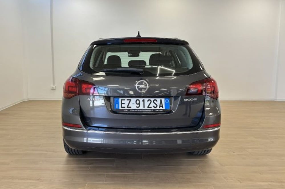 Opel Astra Station Wagon usata a Latina (6)