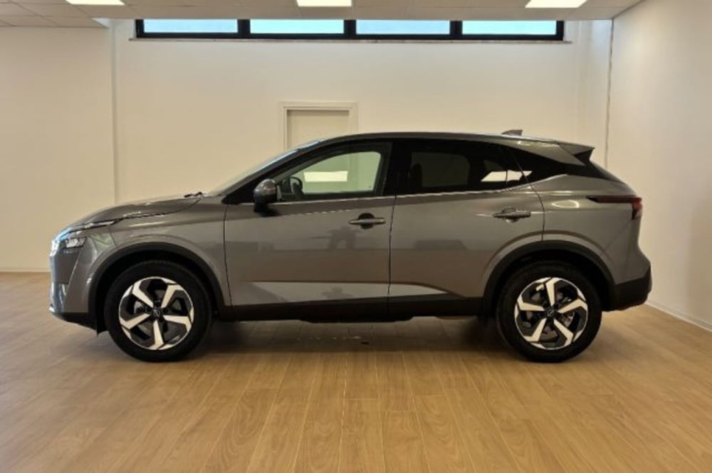 Nissan Qashqai usata a Latina (4)