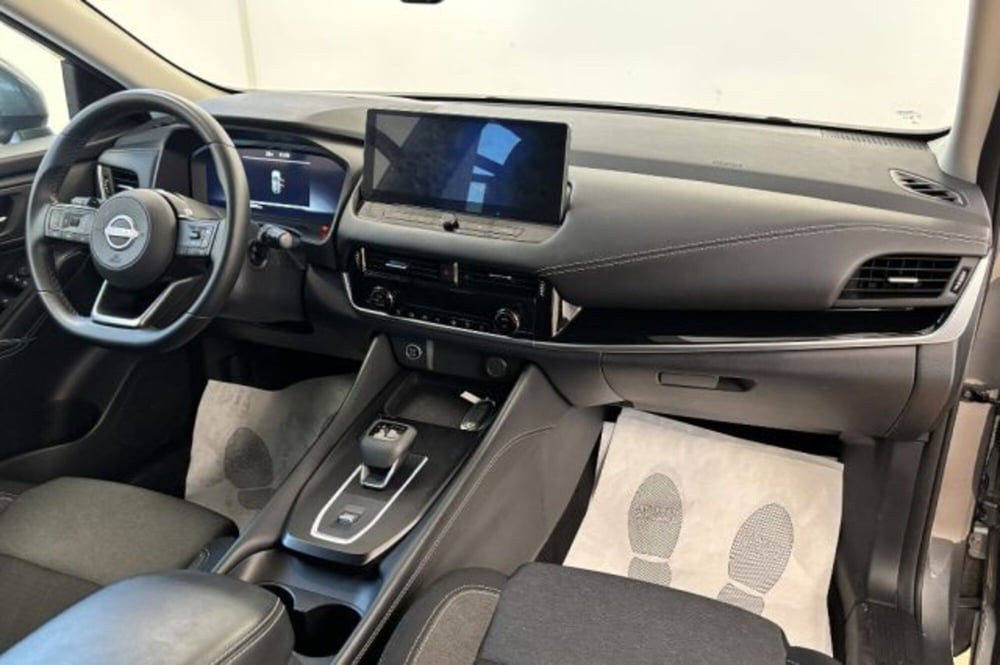 Nissan Qashqai usata a Latina (9)