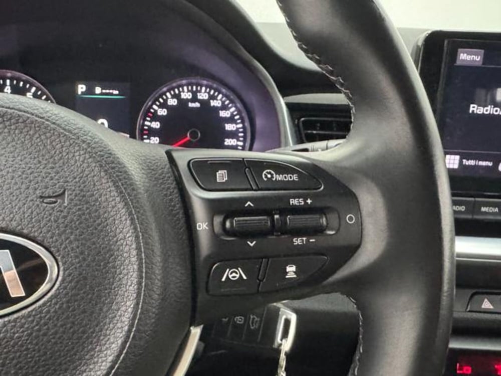Kia Stonic usata a Como (11)