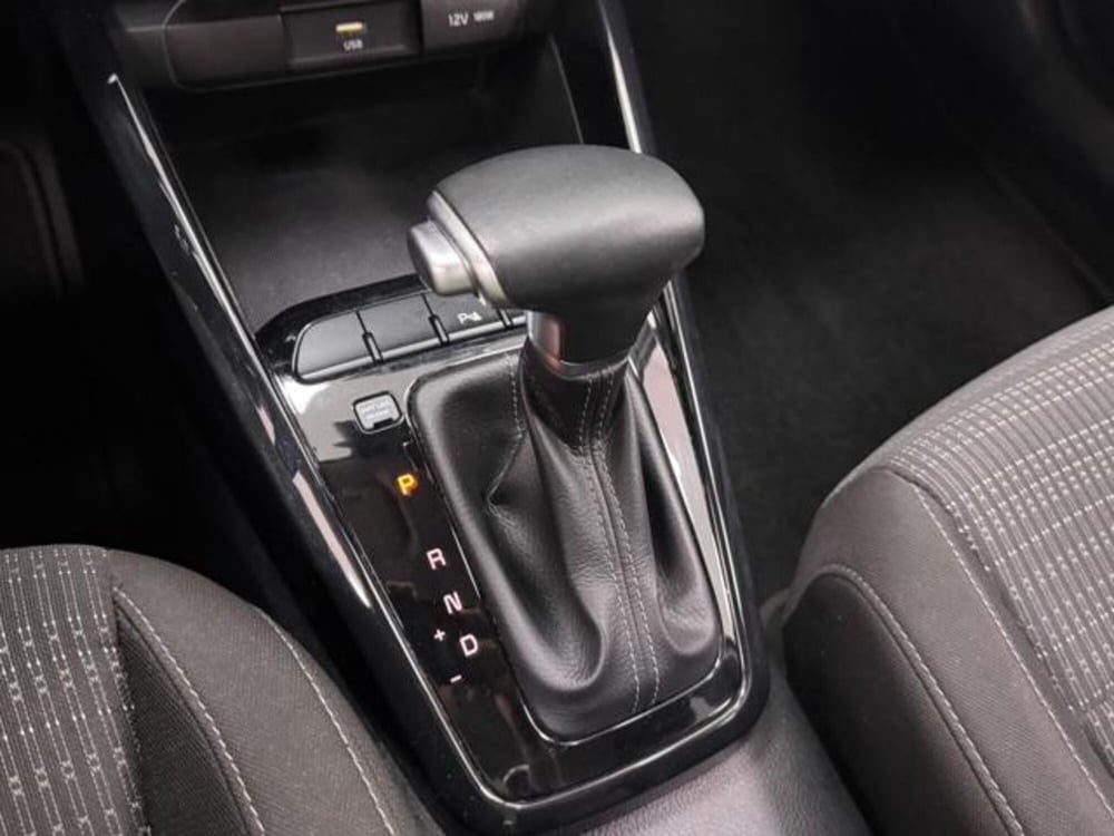 Kia Stonic usata a Como (18)