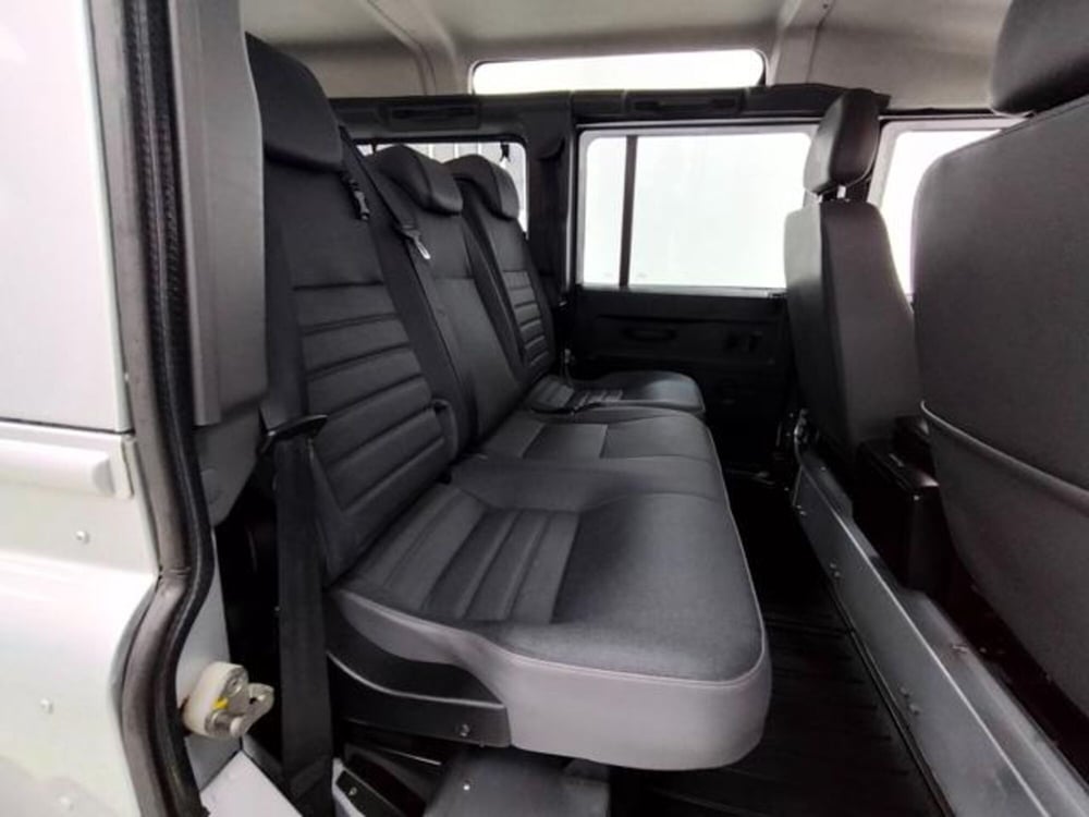 Land Rover Defender usata a Como (5)