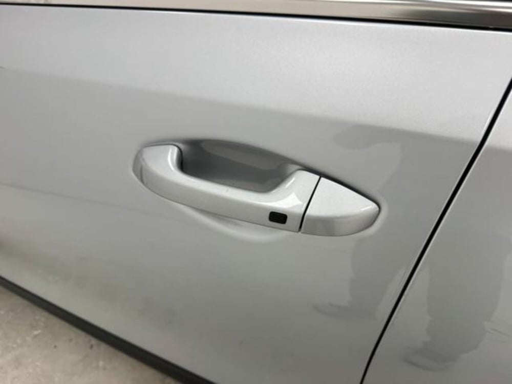 Kia XCeed usata a Como (11)