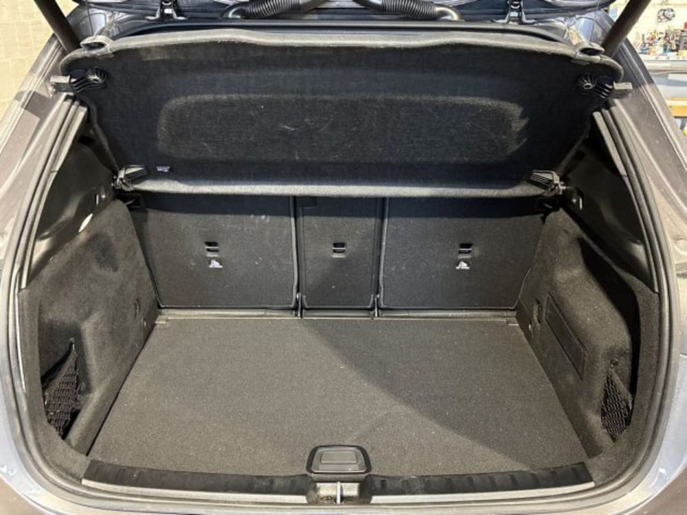 Mercedes-Benz GLA SUV usata a Bologna (8)