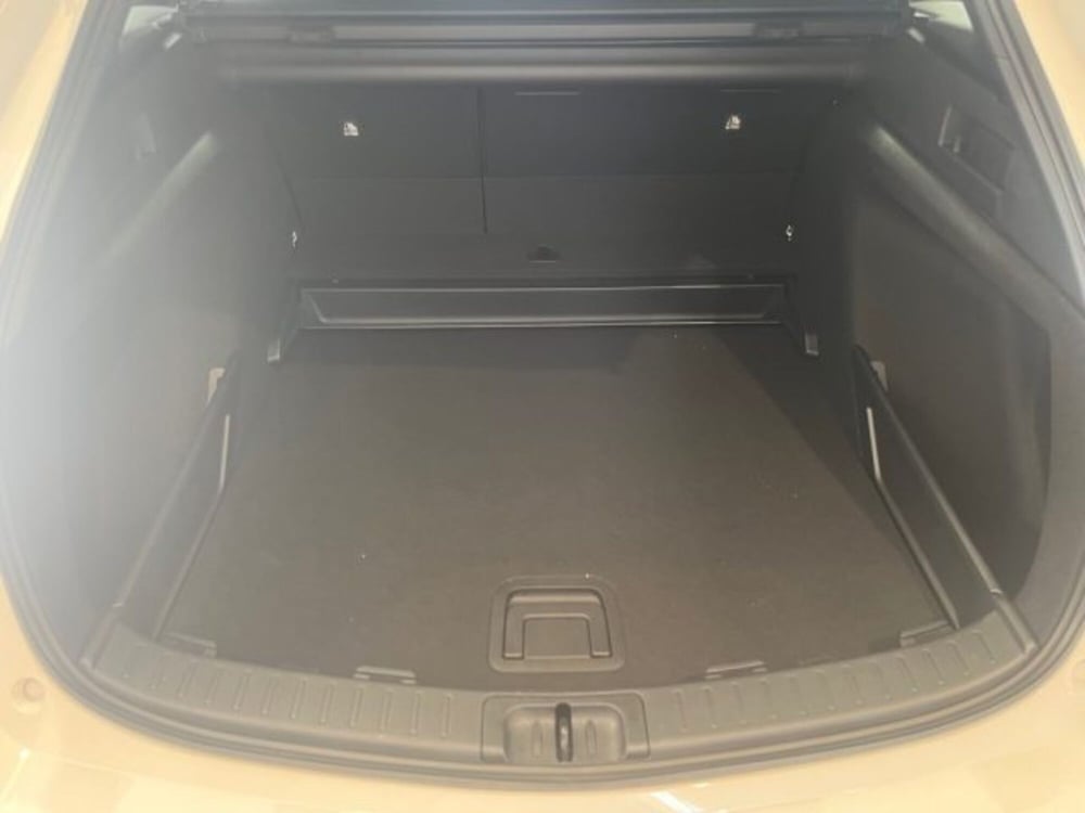 Suzuki Swace nuova a Torino (11)