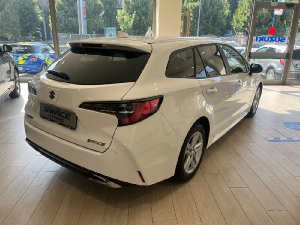 Suzuki Swace nuova a Torino (2)