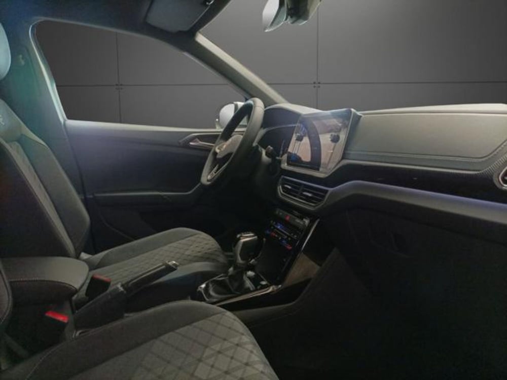 Volkswagen T-Cross nuova a Milano (10)