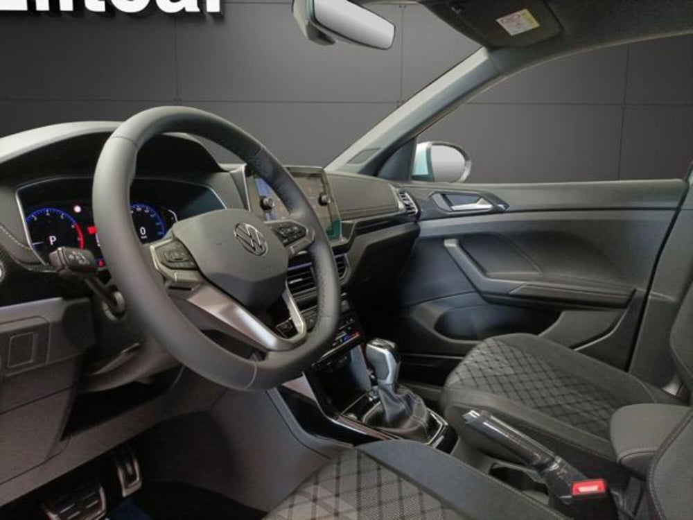 Volkswagen T-Cross nuova a Milano (12)