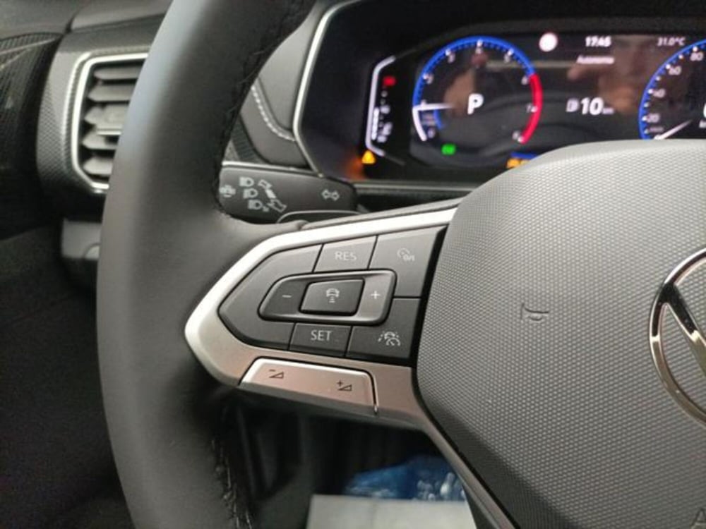 Volkswagen T-Cross nuova a Milano (15)