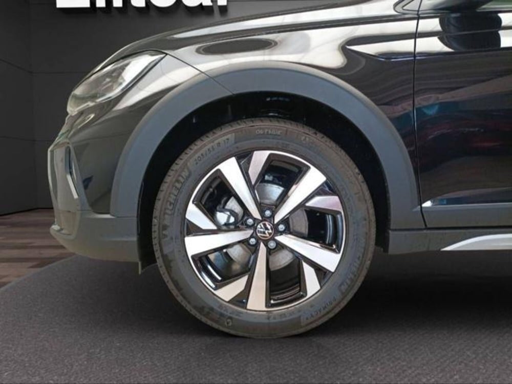 Volkswagen Taigo nuova a Milano (7)