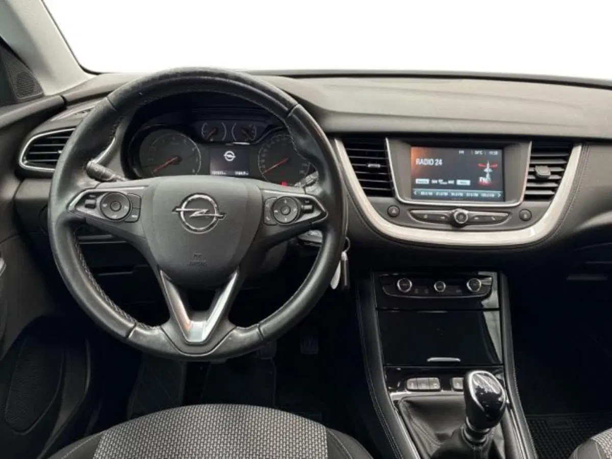 Opel Grandland X usata a Ancona (10)