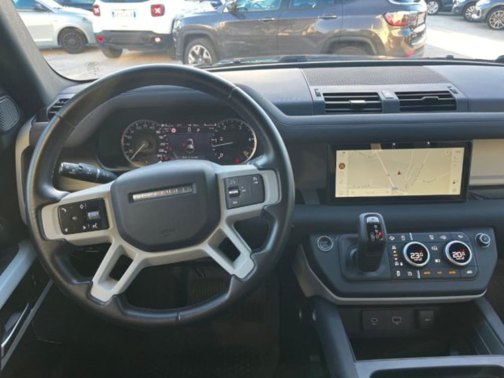 Land Rover Defender usata a Trapani (12)