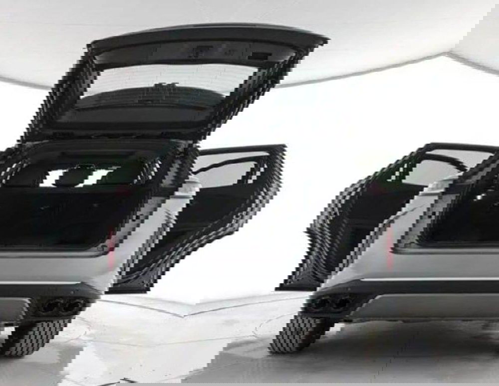 Omoda Omoda 9 SHS-P nuova a Bologna (6)