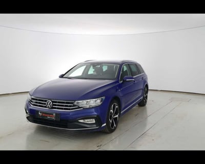 Volkswagen Passat Variant 2.0 TDI SCR EVO DSG Executive del 2021 usata a Castenaso