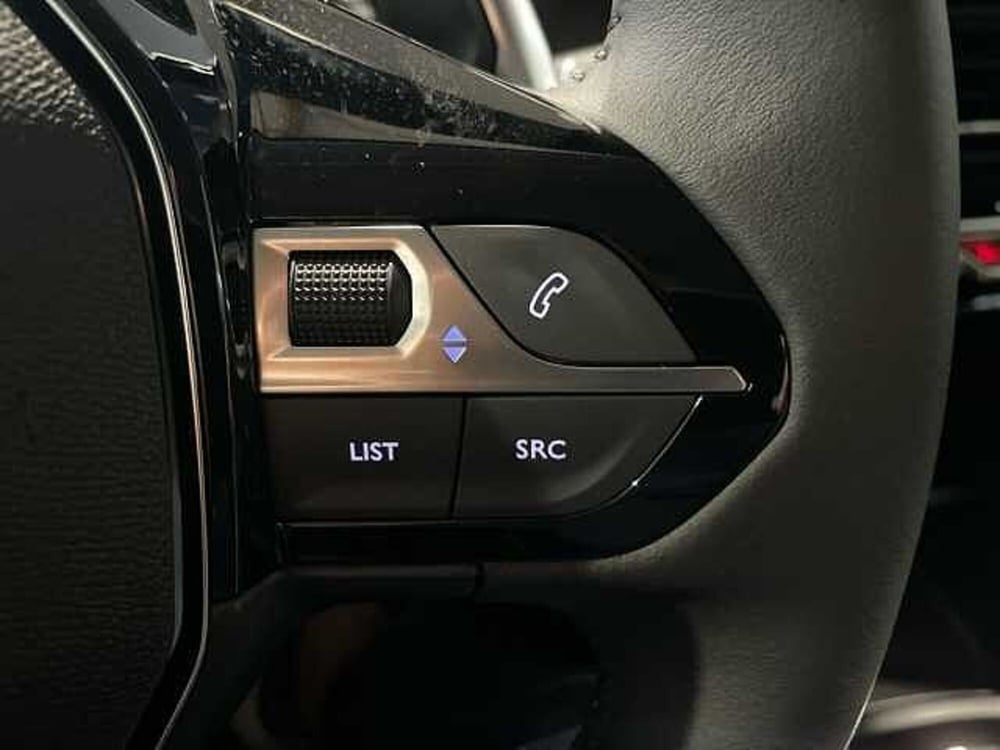 Peugeot 208 nuova a Salerno (20)