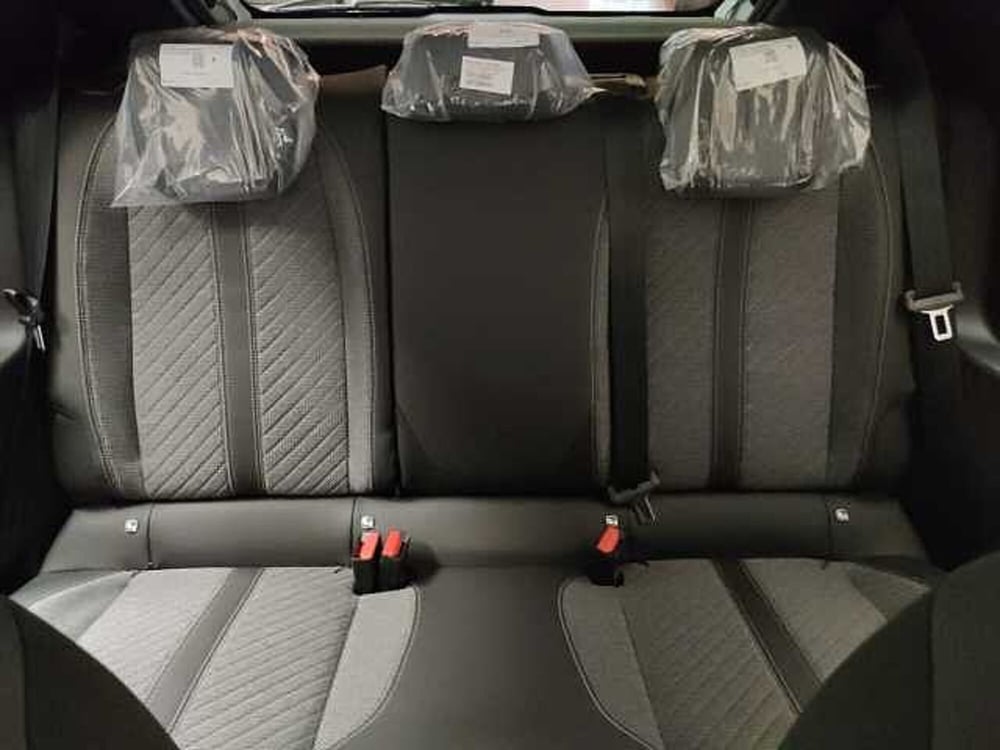 Peugeot 208 nuova a Teramo (13)