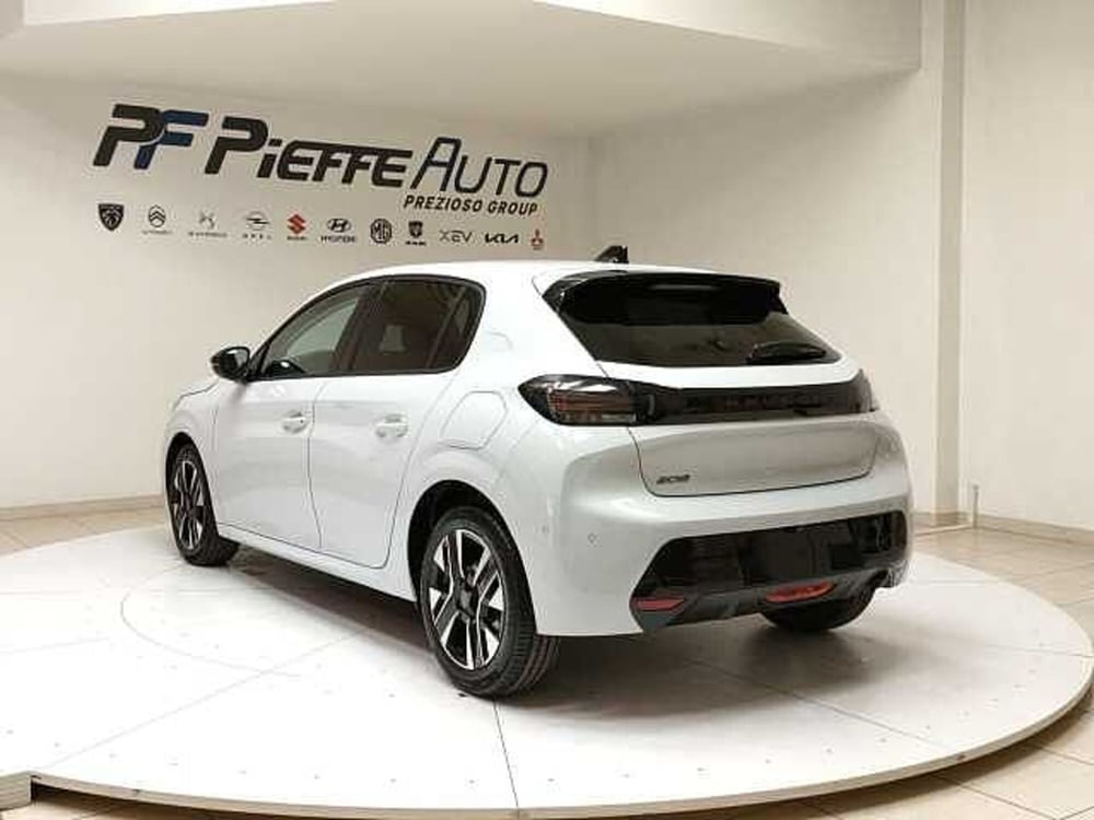 Peugeot 208 nuova a Teramo (3)